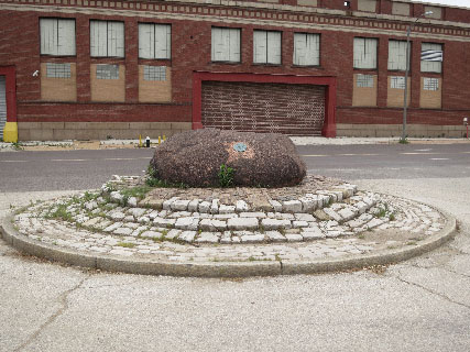 Stone marker for the former Big Mound in St. Louis.
